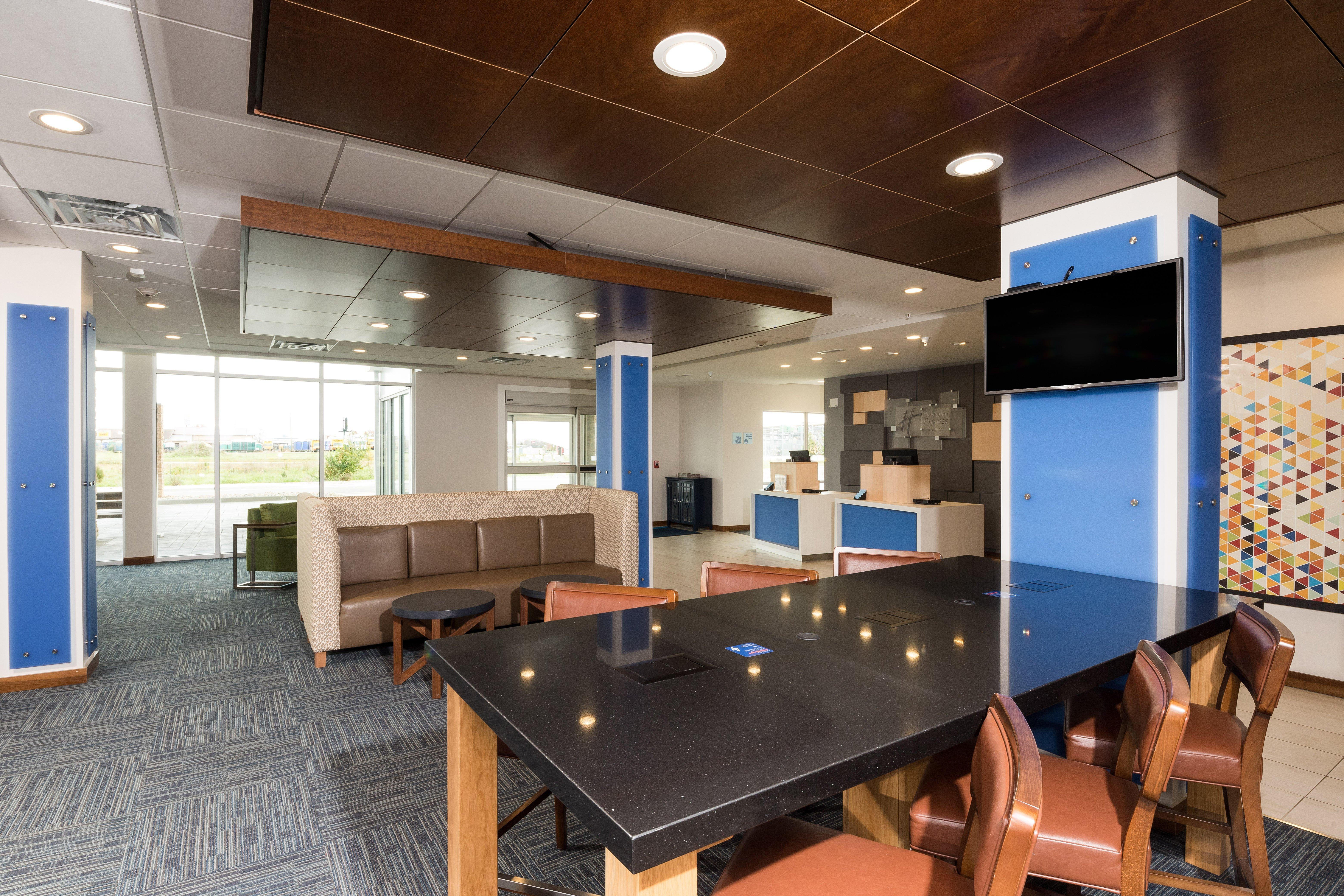 Holiday Inn Express & Suites - Auburn By Ihg Extérieur photo