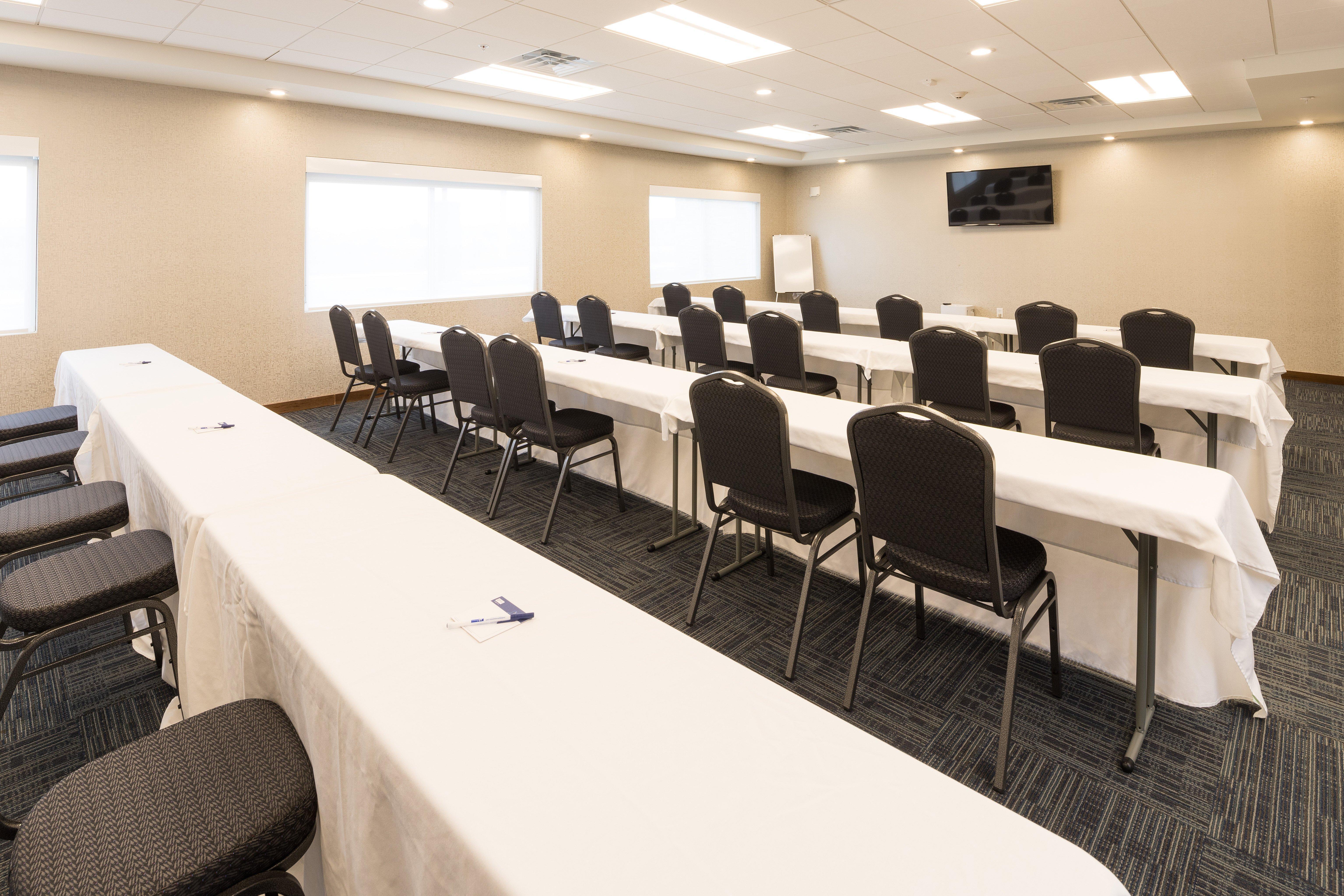 Holiday Inn Express & Suites - Auburn By Ihg Extérieur photo